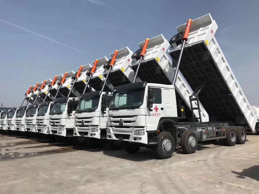 10 units howo dump truck loaded on the ship for Congo Customer 10 units howo dump truck loaded on the ship for Congo Customer